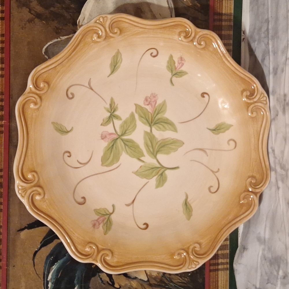Lenox plate